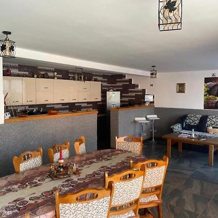Apartmán Casa Raraului Câmpulung Moldovenesc Exteriér fotografie