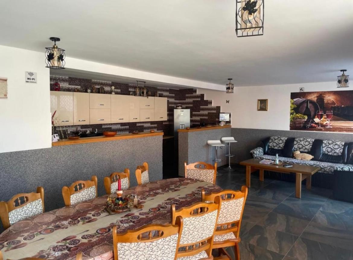 Apartmán Casa Raraului Câmpulung Moldovenesc Exteriér fotografie