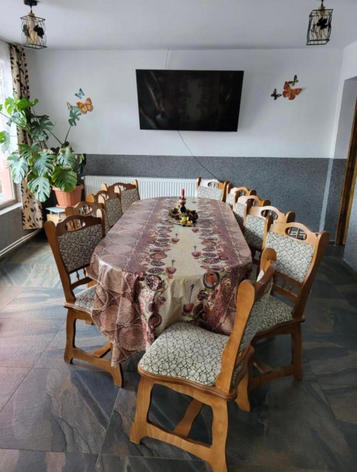 Apartmán Casa Raraului Câmpulung Moldovenesc Exteriér fotografie